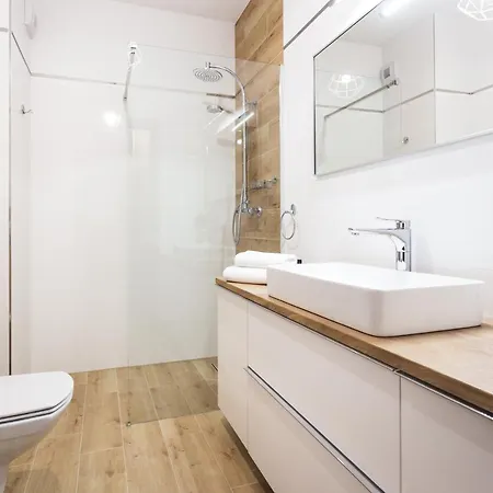 Of The Kings - Wolf Apartment