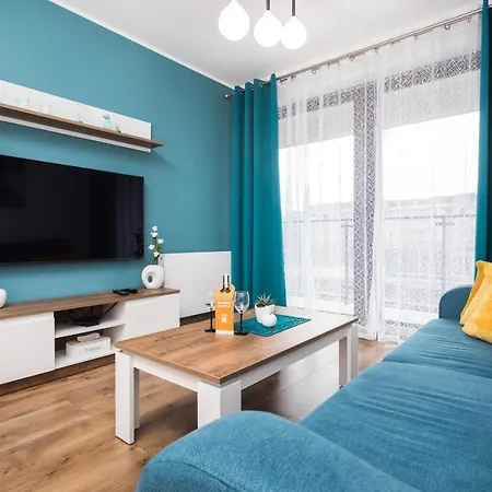 Of The Kings - Wolf Apartment *