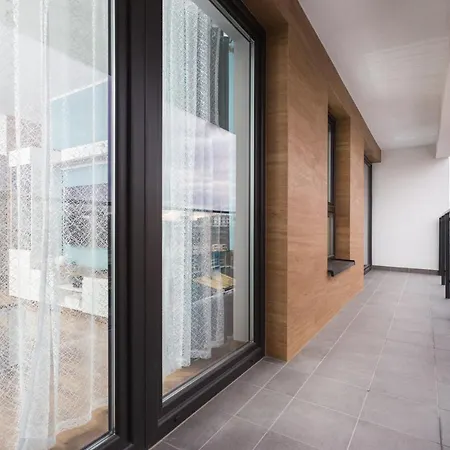 Apartment Of The Kings - Wolf Krakow