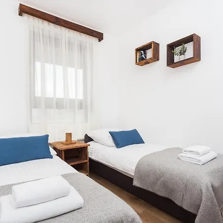 Apartment Of The Kings - Wolf Krakow